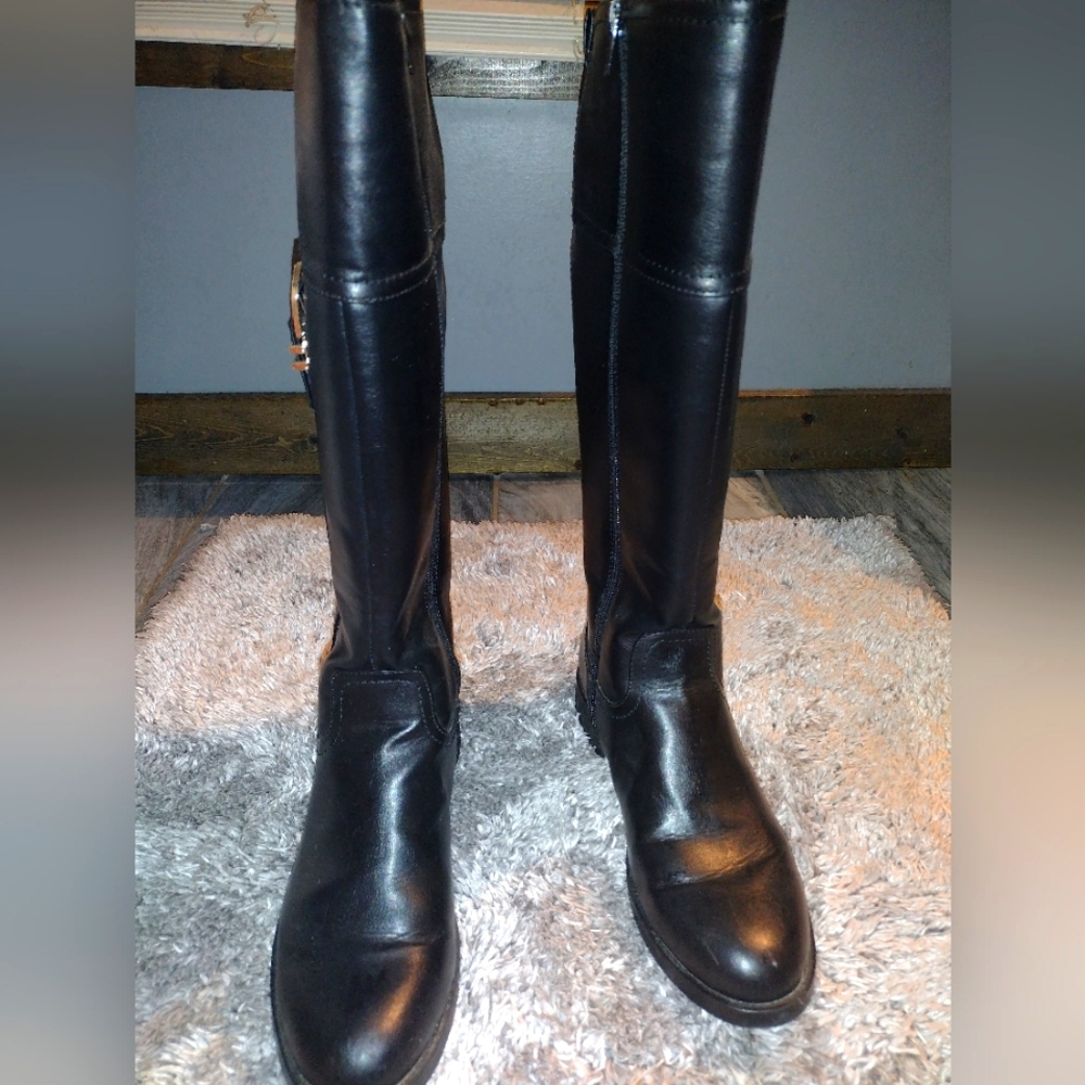 Liz Claiborne black boots size 9